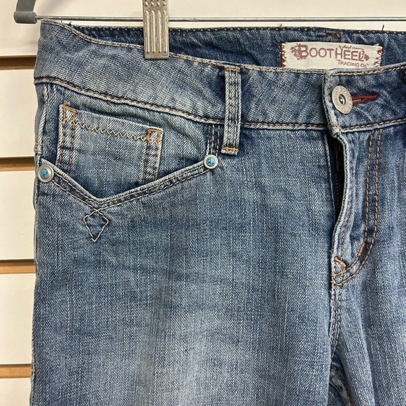 BootHeel Trading Company By Sheryl Crowe Memphis Jeans - Size 27/32 - Picture 5 of 16